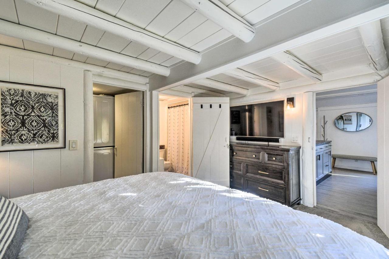 Puget Sound Cabin With Hot Tub And Water Views! Bremerton Buitenkant foto