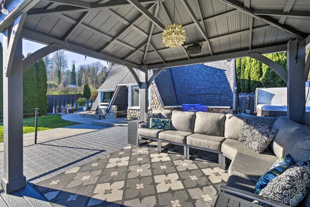 Puget Sound Cabin With Hot Tub And Water Views! Bremerton Buitenkant foto